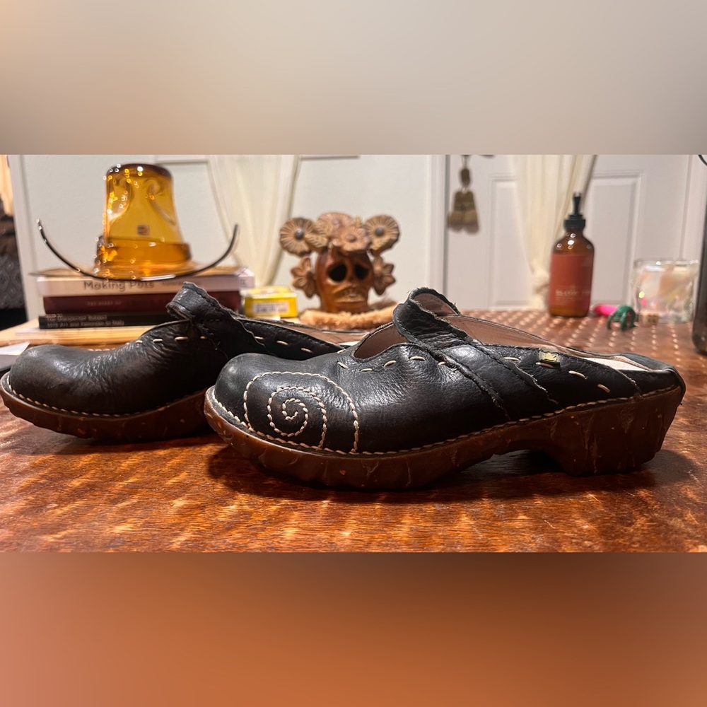 El naturalista NG96 NATURAL GRAIN BLACK / YGGDRASIL